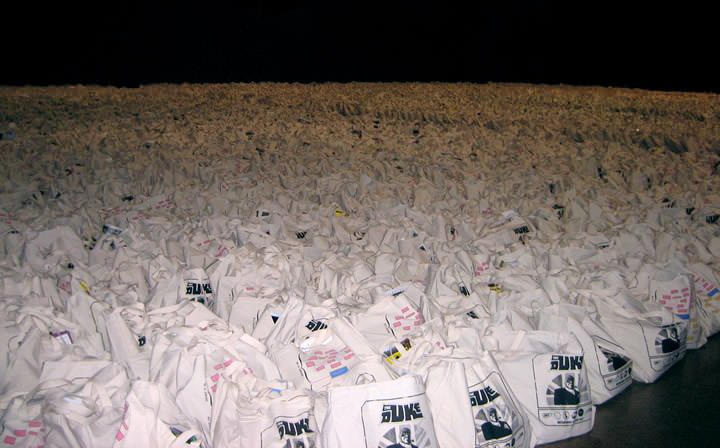 A sea of SXSW Big Bags from 2007